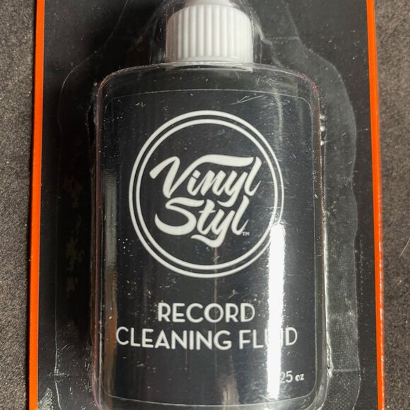 Vinyl Records Cleaning Fluid – 1.25 oz - NEW, Sealed, Anti-static and Cleaning - Picture 2 of 3